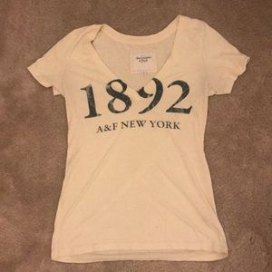 Abercrombie & Fitch tee
